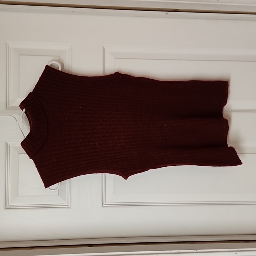 White Stag Women's M Sleeveless Sweater